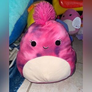squishmallow lovisa